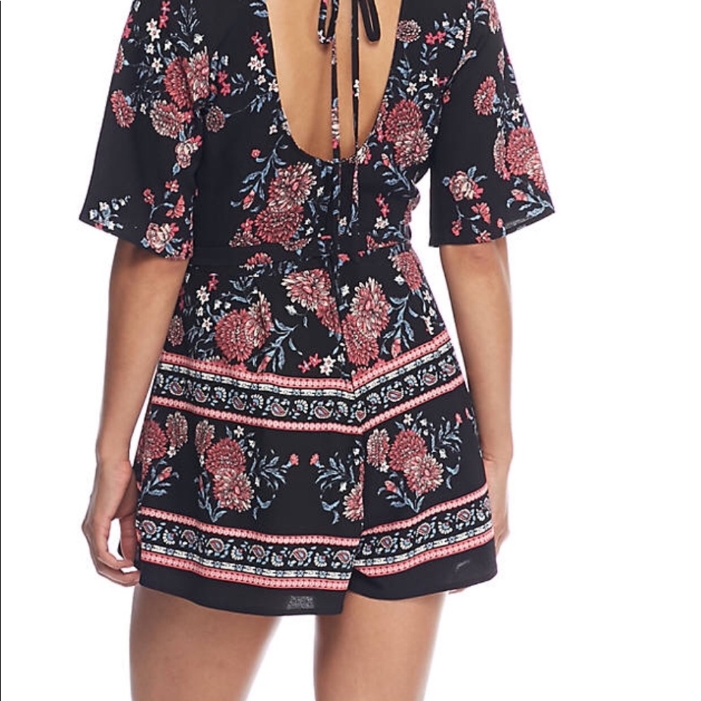 🎉HPx3🎉Ash & Violet Romper NWT 🌺 - Picture 4 of 8